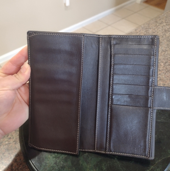 Gucci Monogram Heart Continental Long Wallet - Picture 9 of 17